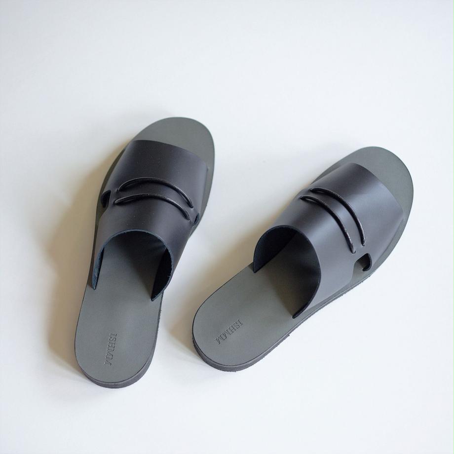 BUILT;IN sandal