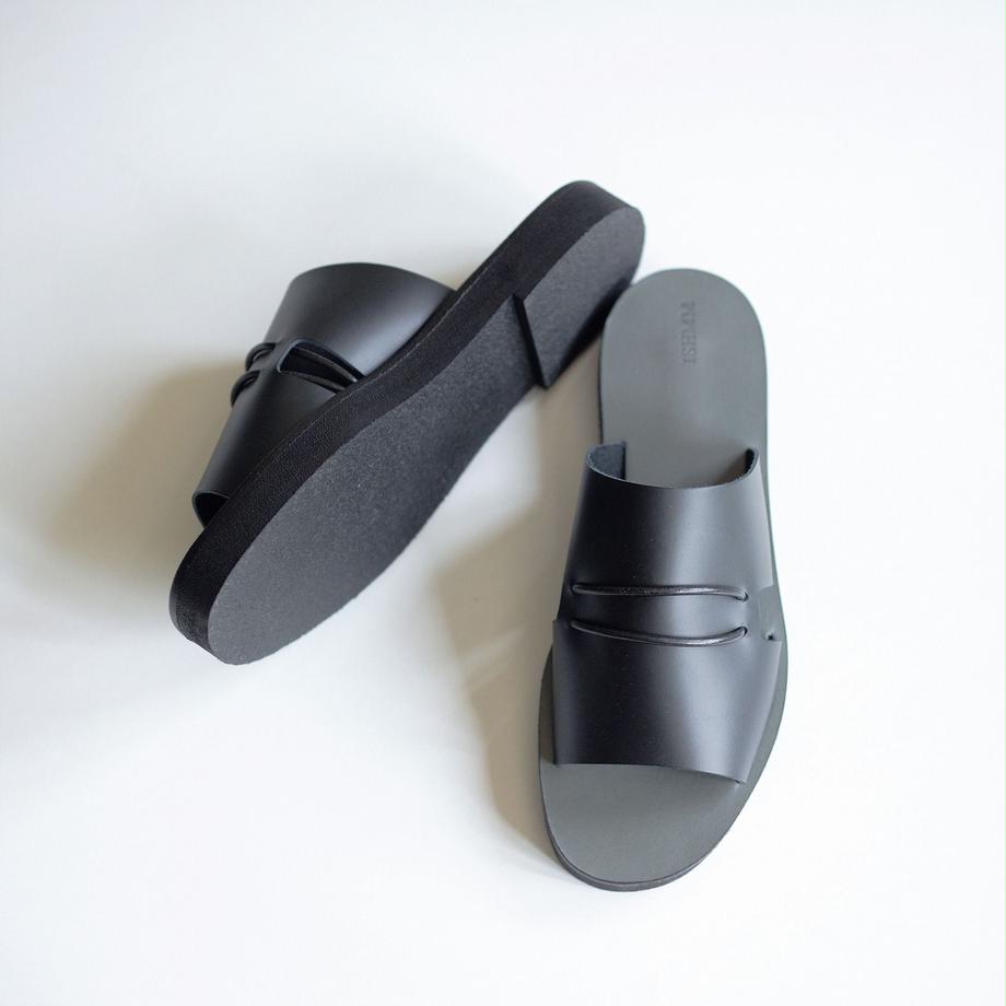 BUILT;IN sandal