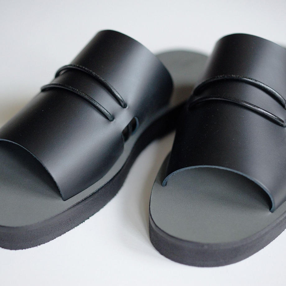 BUILT;IN sandal