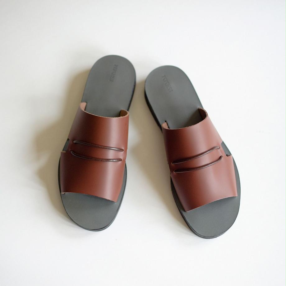BUILT;IN sandal
