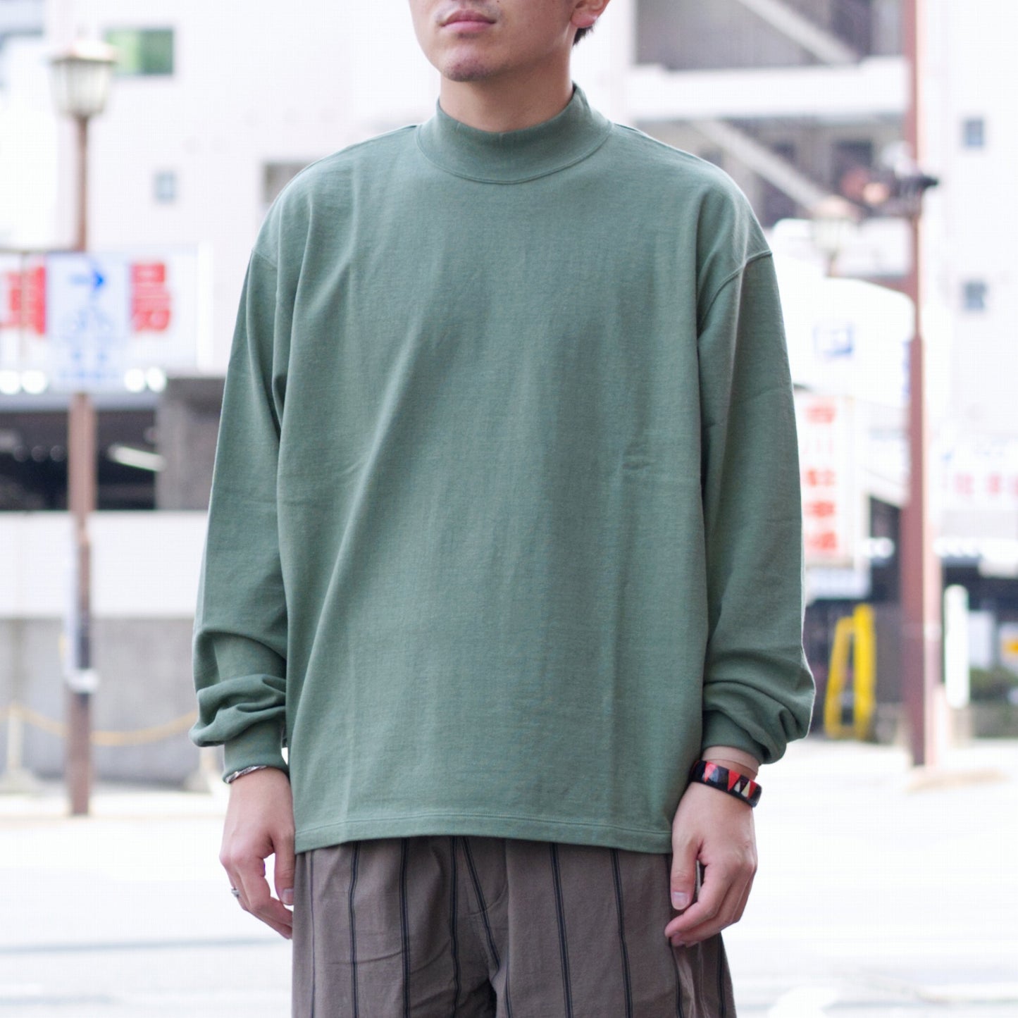 L/S Mock Neck
