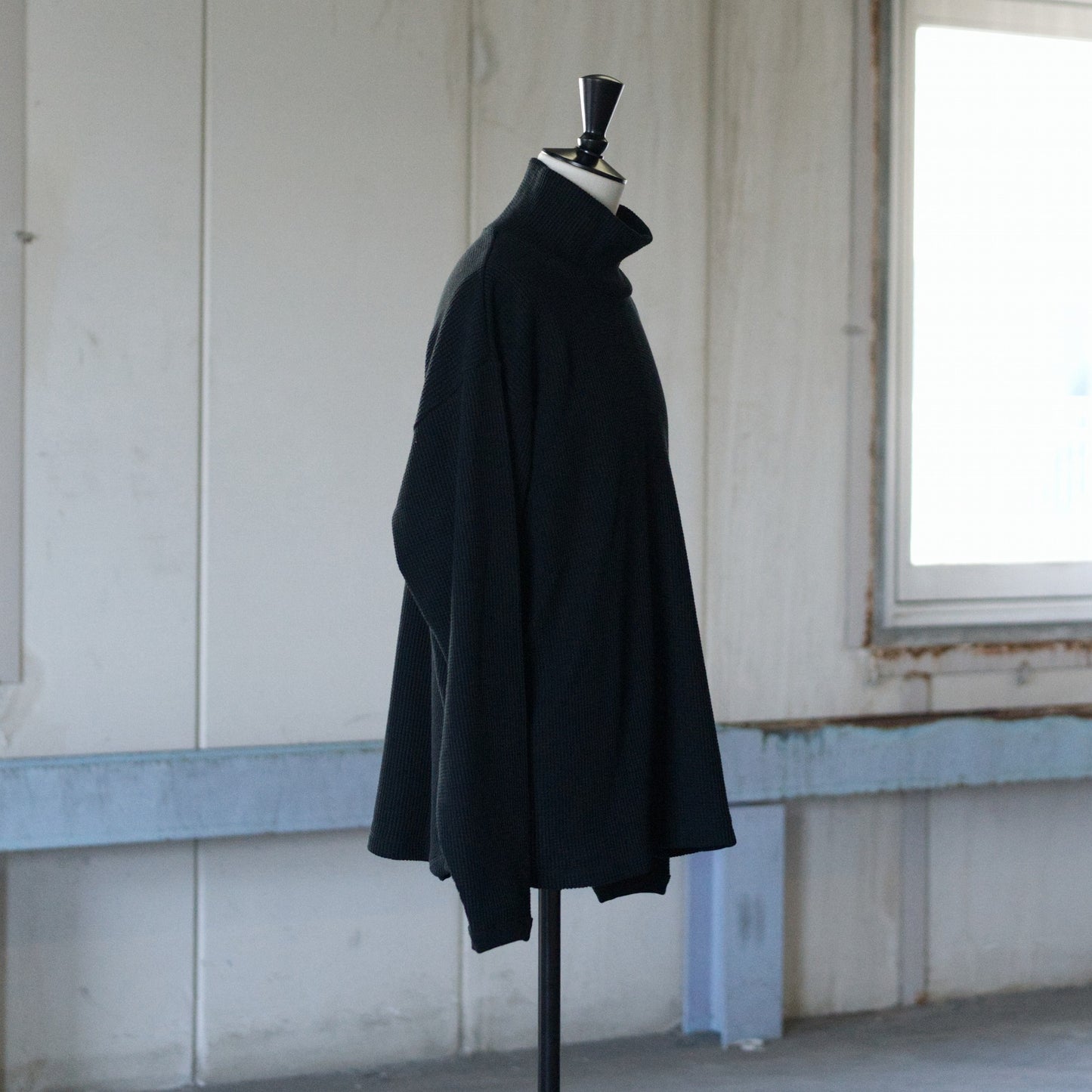 HIGH NECK PULLOVER