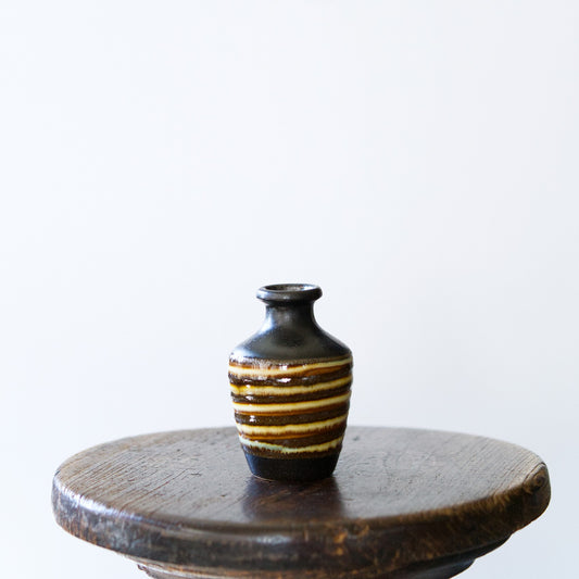 Vintage flower vase 18