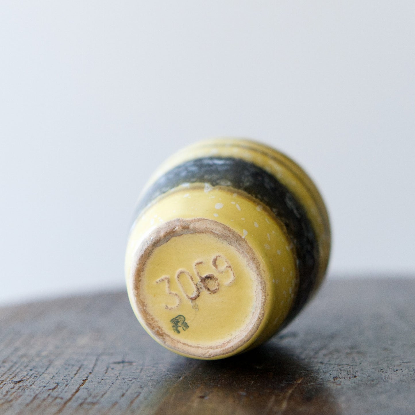 Vintage flower vase 19