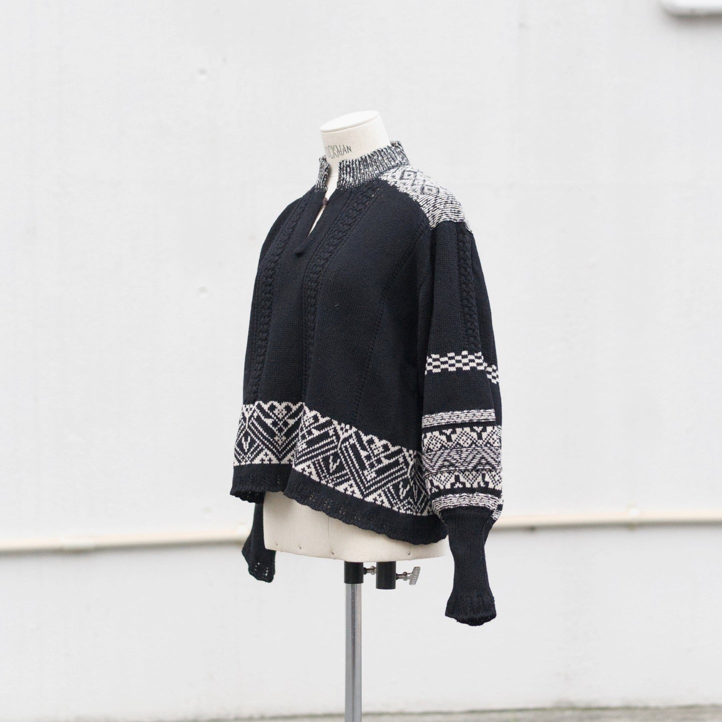 Seiyako jacquard blouse