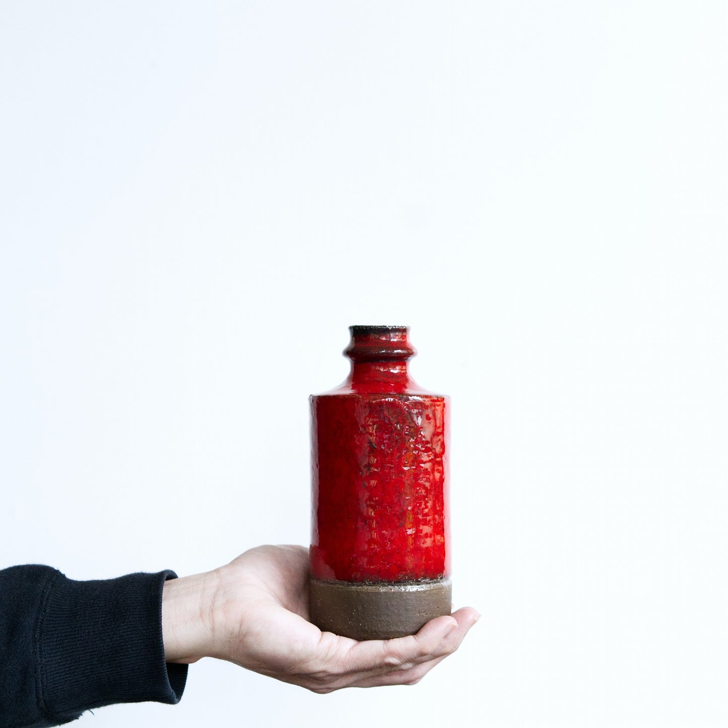 Fat Lava pottery vase 02