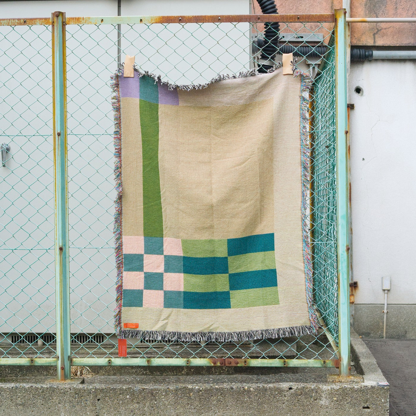 Blanket 04 - Shadow time