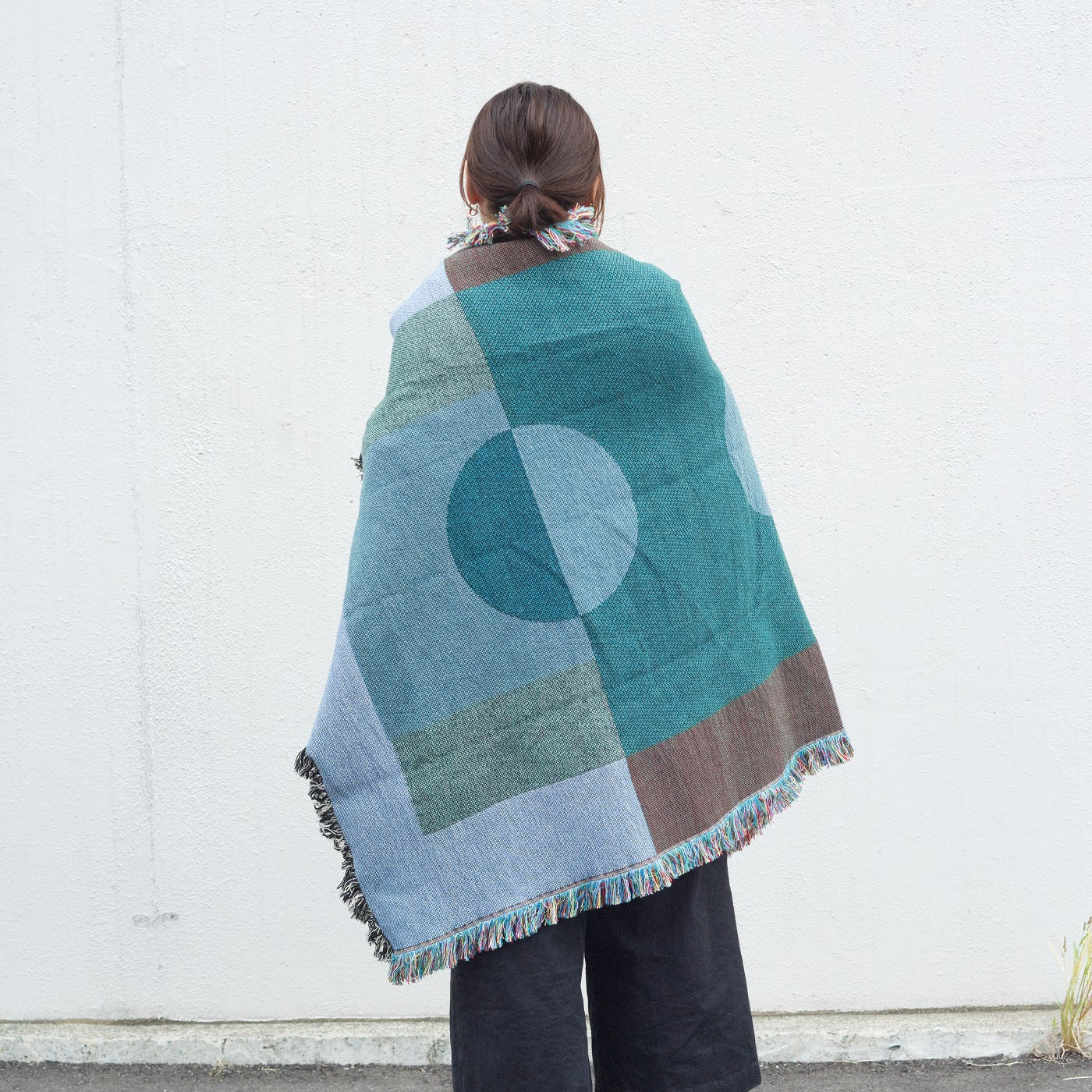 Blanket 03 - Past present assemblage