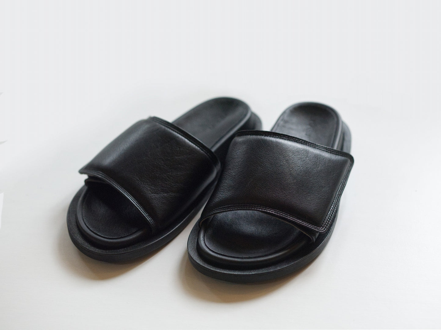 VELCRO SANDAL