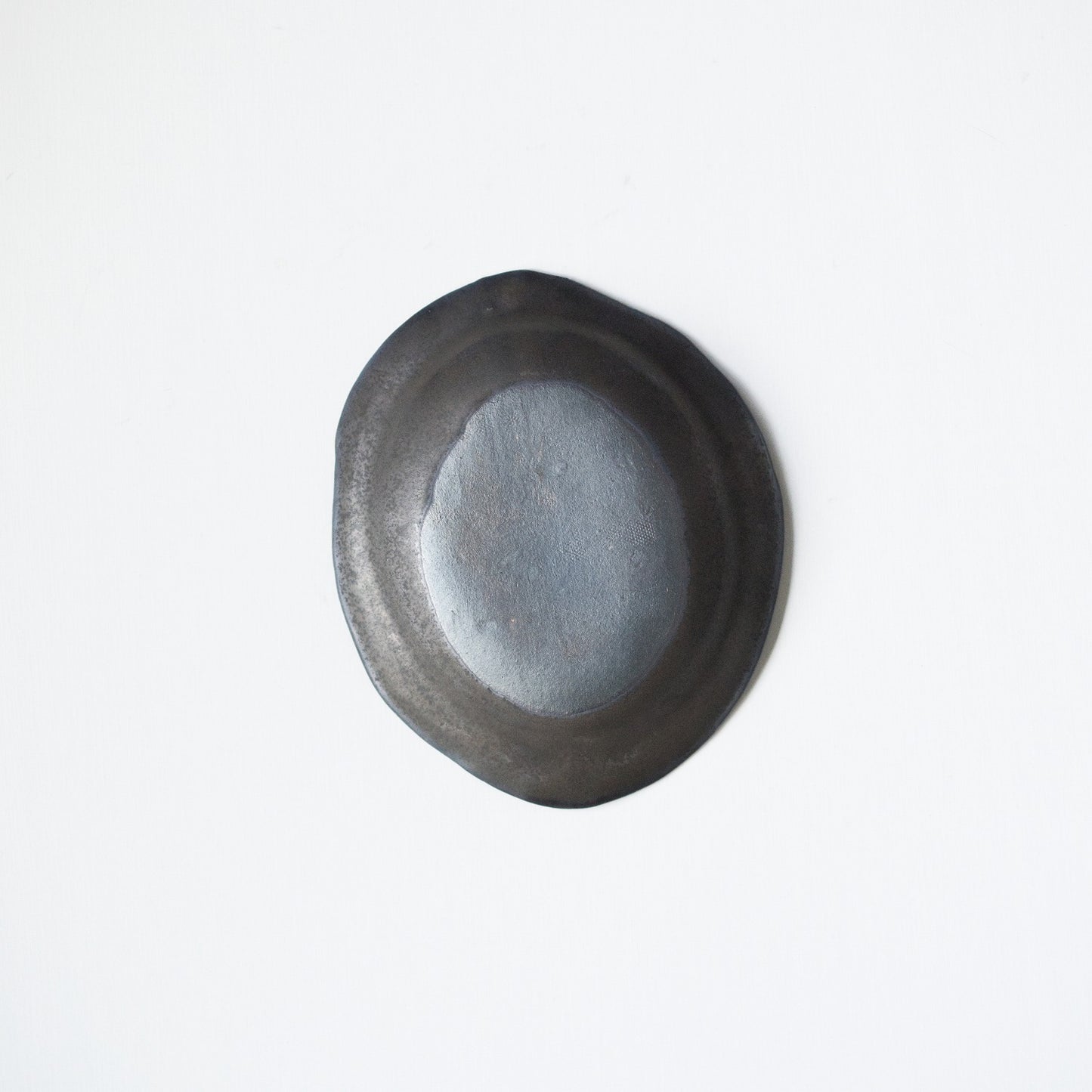 黒釉リムオーバル深皿(中)