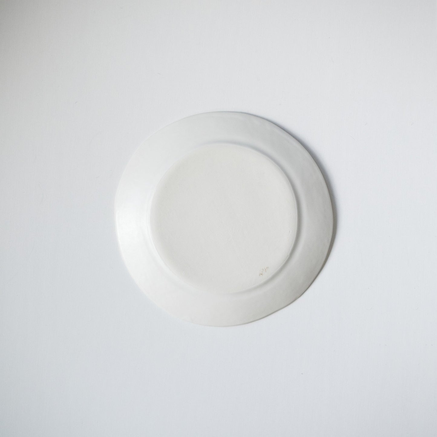 White porcelain mat rim 8 sun plate