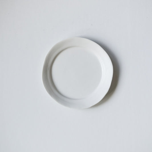 White porcelain matte rim 5.5 sun dish