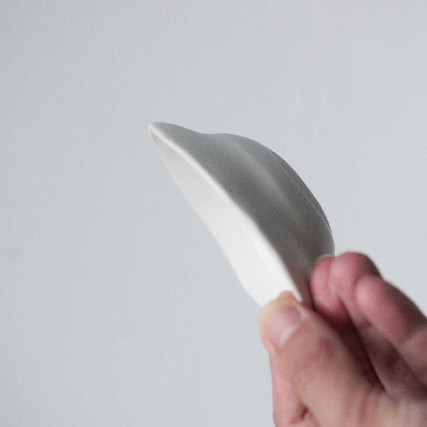 White porcelain matte rim oval deep bowl (small)