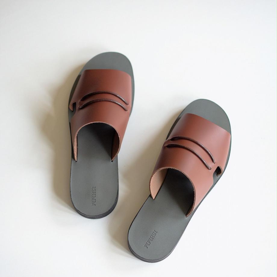 BUILT;IN sandal
