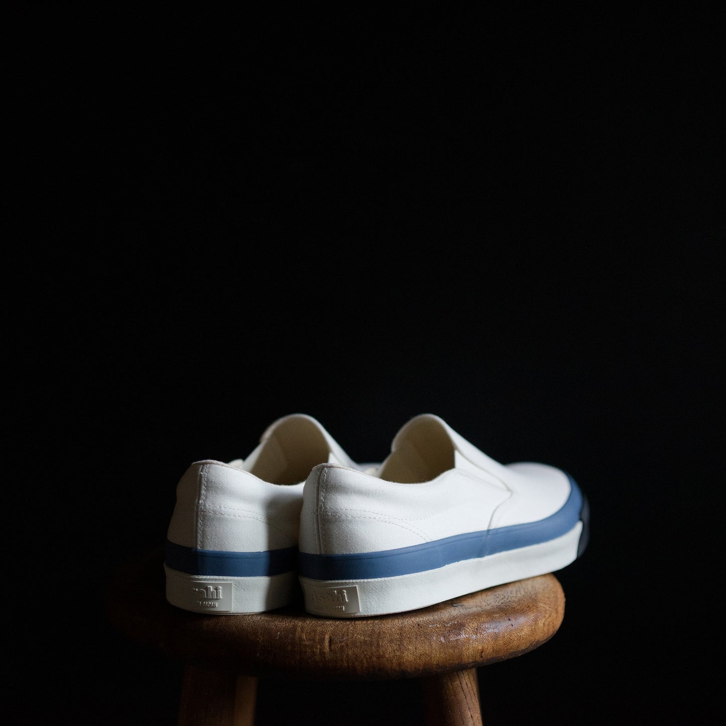 DECK SLIP ON WHITE × BLUE