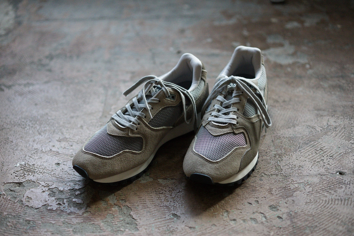 TRAINER3 KF50071 GRAY
