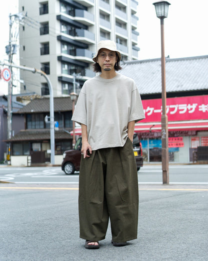 Army Cross One Tuck Flared Pants