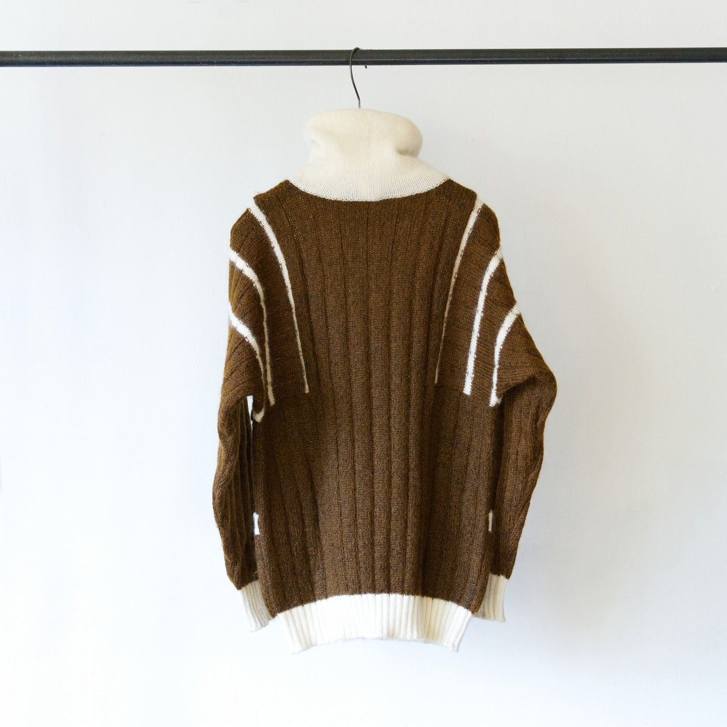 Mini pocket sweater