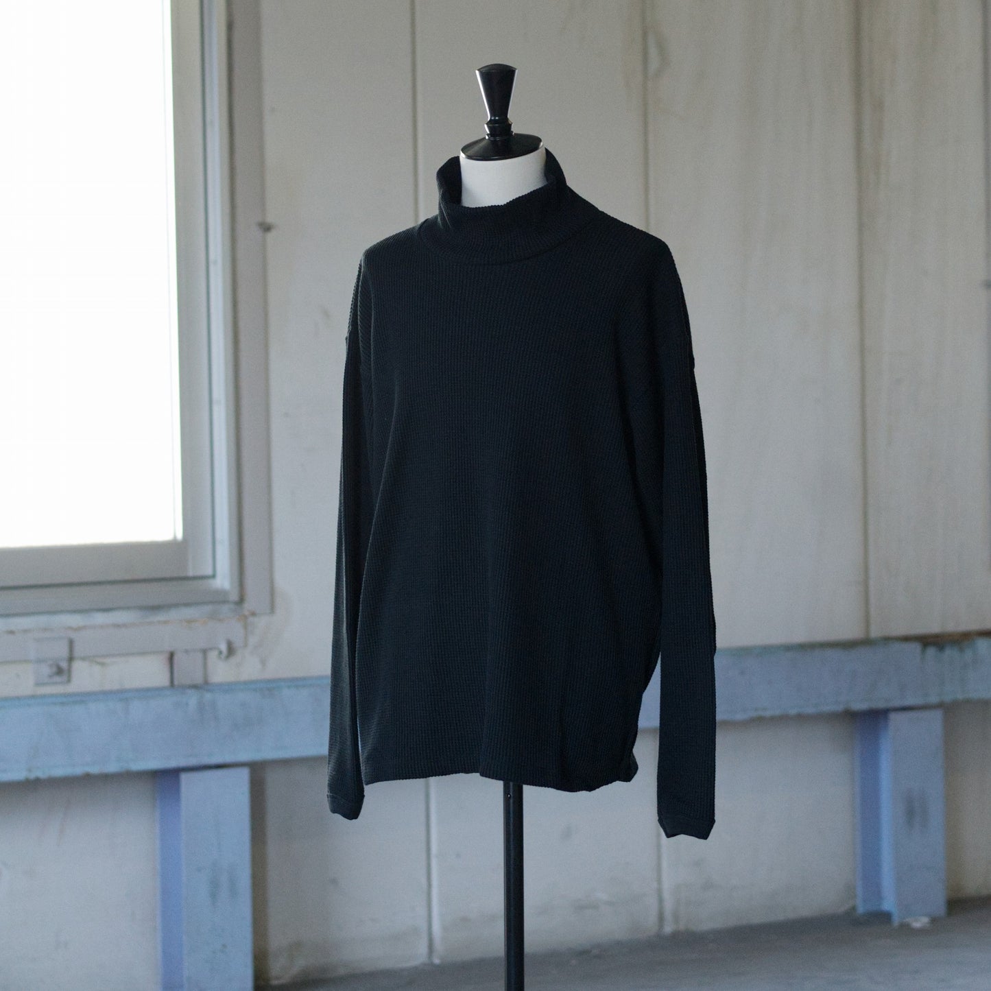 HIGH NECK PULLOVER