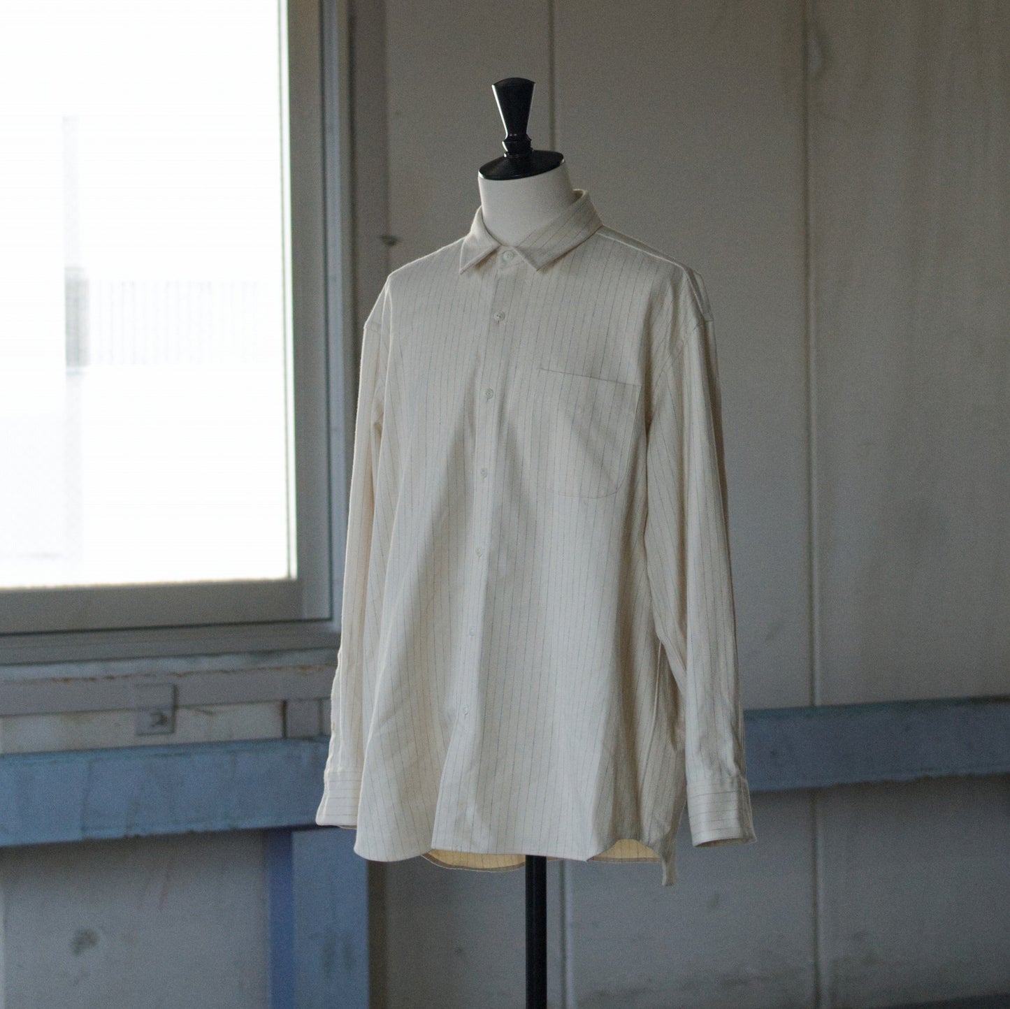 REGULAR COLLAR SHIRT