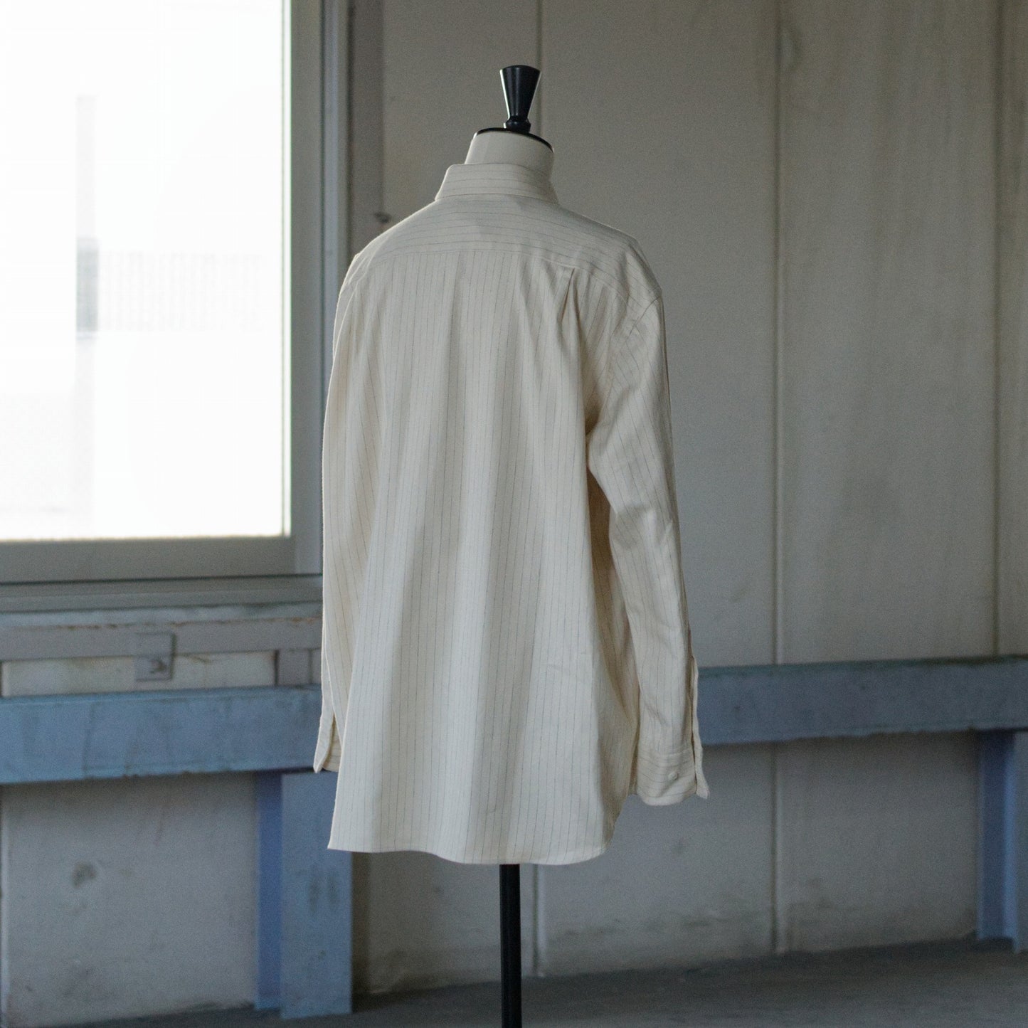 REGULAR COLLAR SHIRT