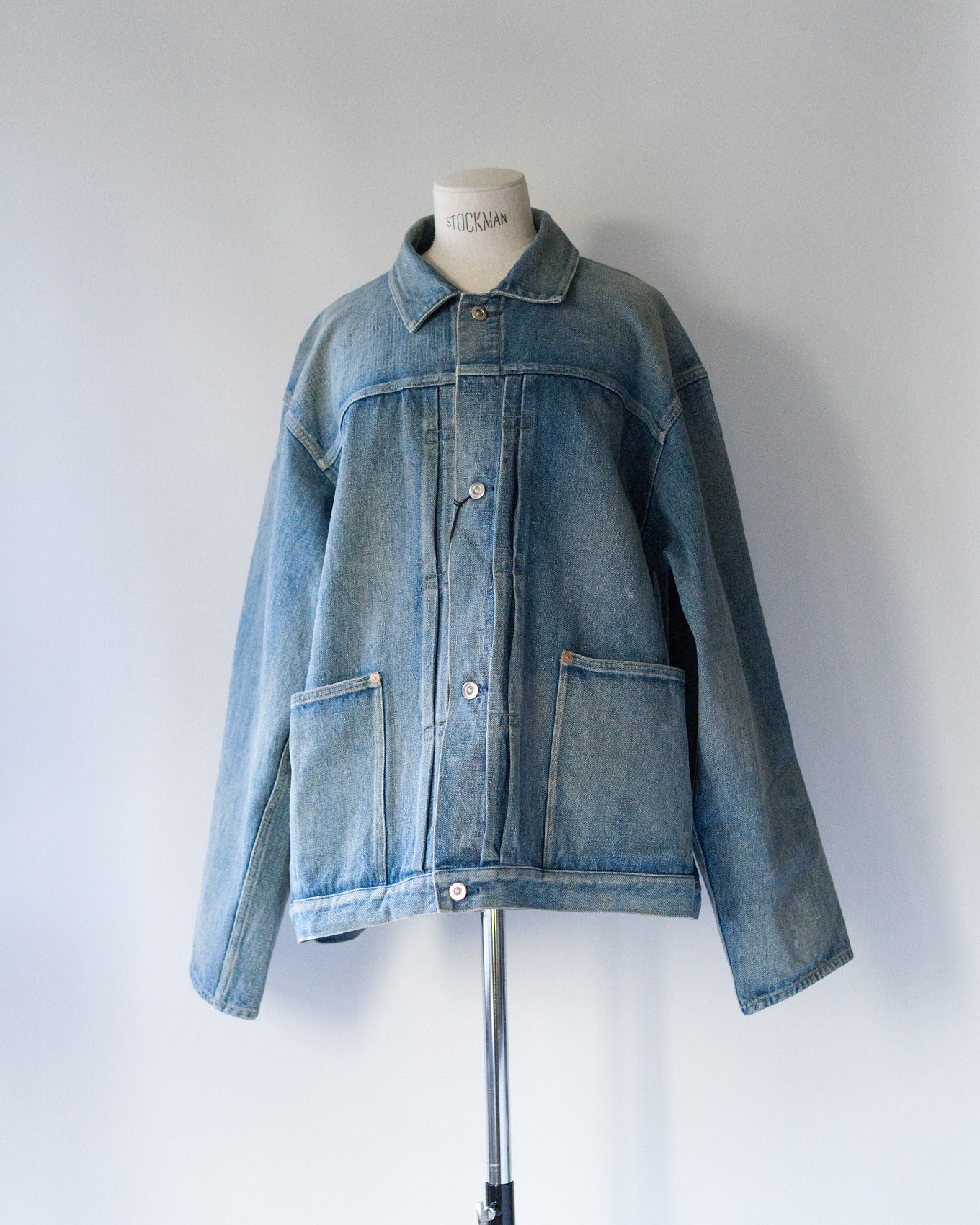 Pleats Jacket
