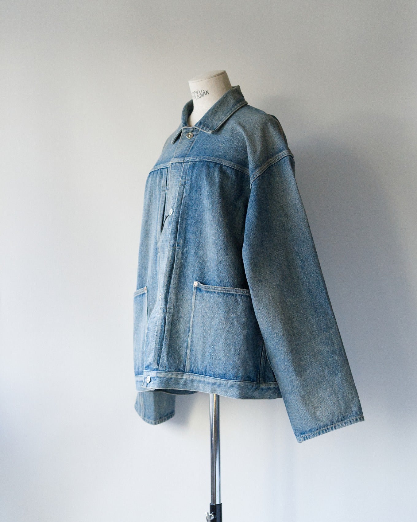 Pleats Jacket