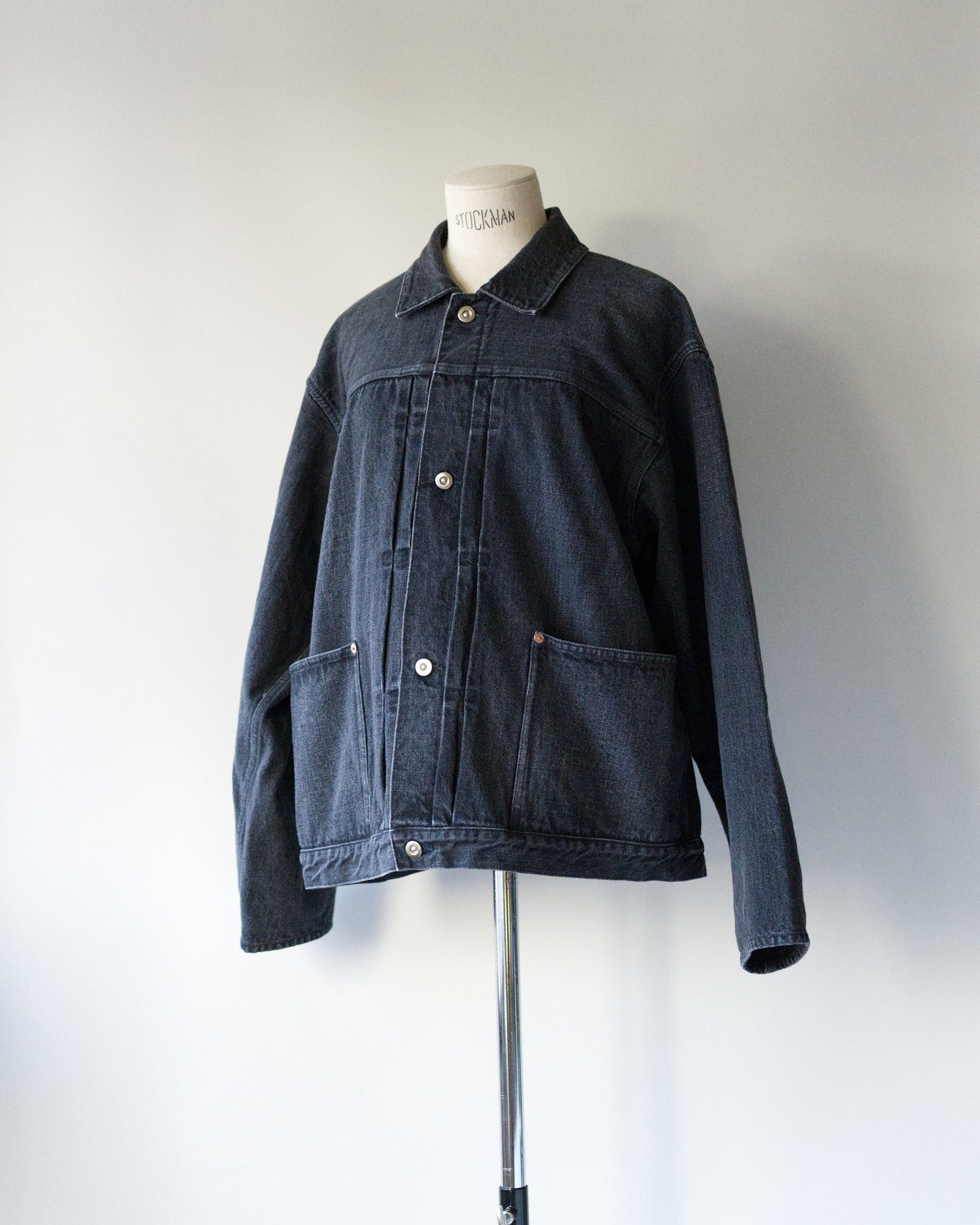 Pleats Jacket