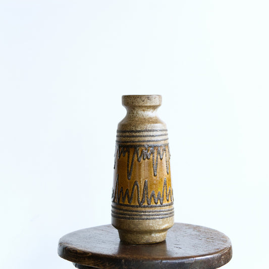 Fat lava pottery vase 11