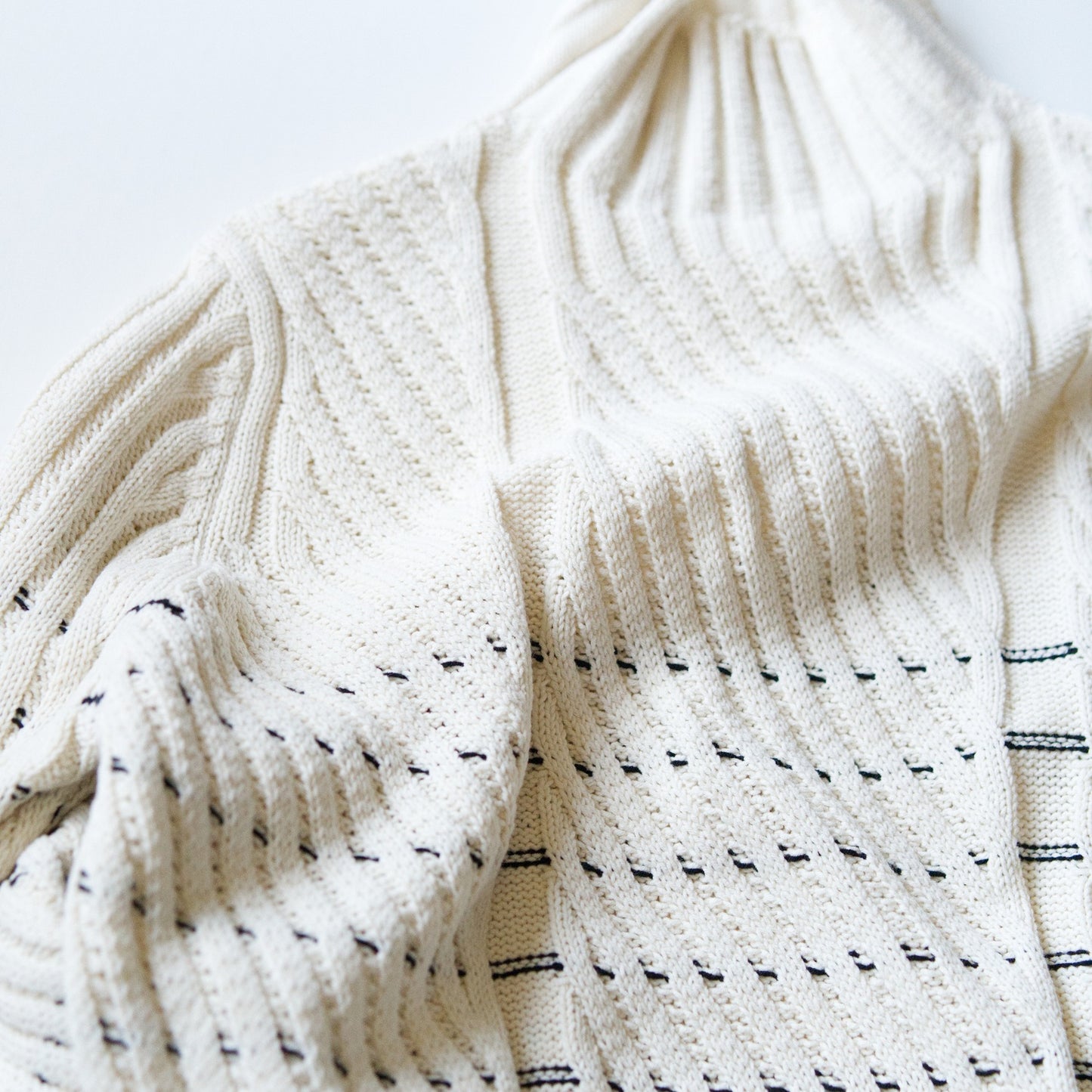 Airy - Cotton Turtleneck Jumper