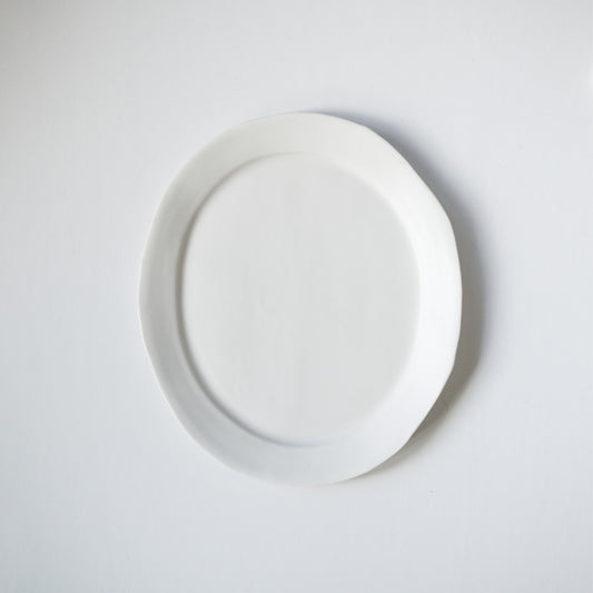 White porcelain matte rim oval dish