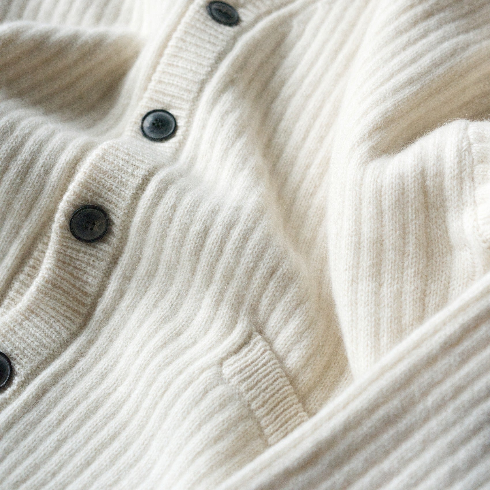 YOKO SAKAMOTO/YAK KNIT CARDIGAN-ajouter