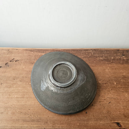 たわみ7寸鉢-黒釉